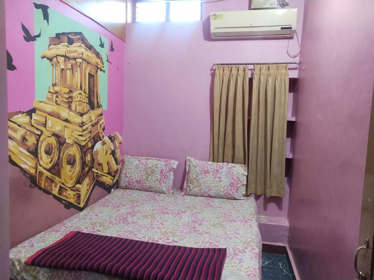Temple View Guest House Hampi Ruang foto