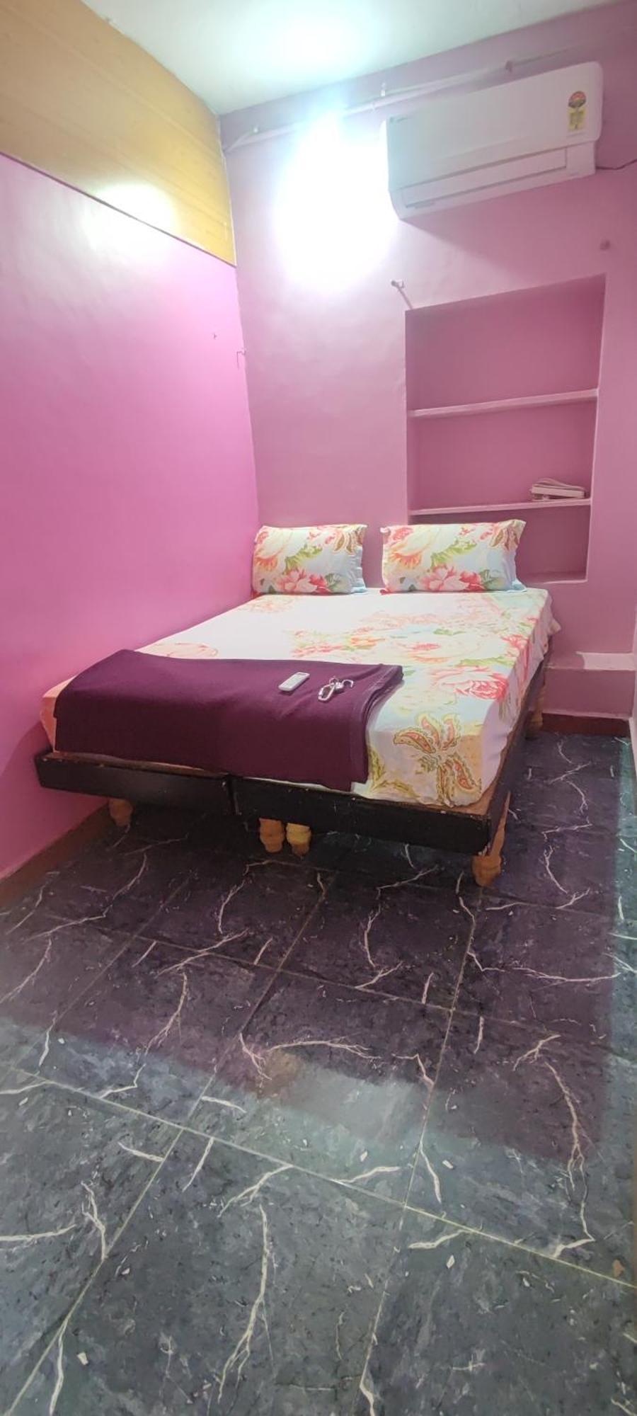 Temple View Guest House Hampi Bagian luar foto